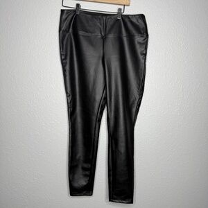 A new‎ day Large Black Faux leather pants